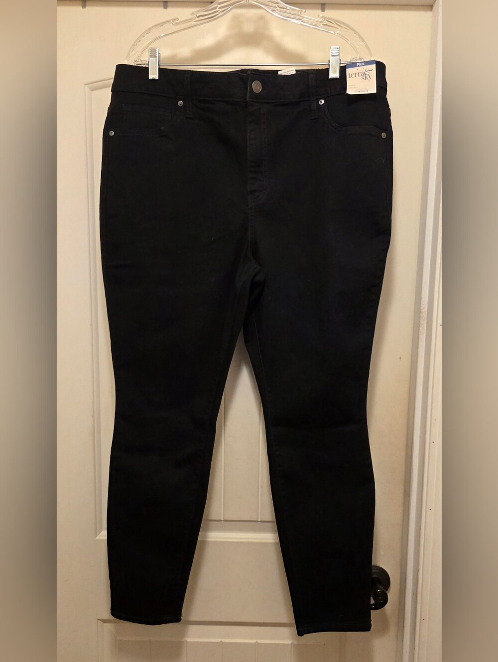 NWT Terra & Sky Black Denim Womens Plus 16W High-Rise 5 Pocket Skinny Jeans